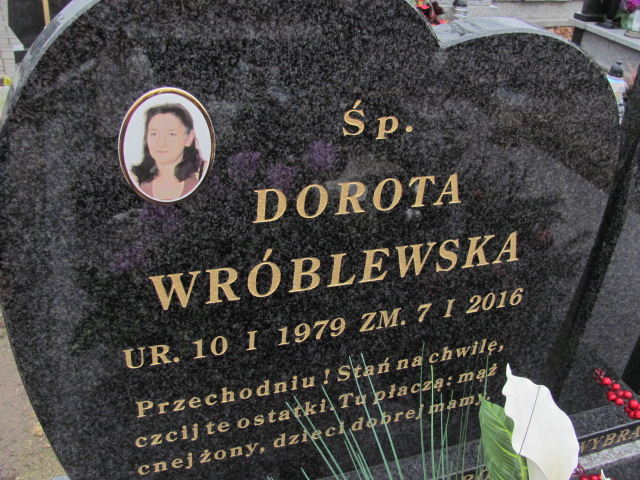 Dorota Wróblewska 1979 Kalinowo - Grobonet - Wyszukiwarka osób pochowanych